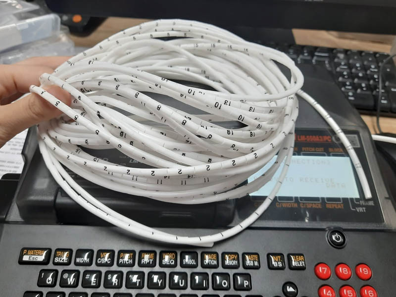 Đặt in ống lồng đầu cốt theo yêu cầu cho công trình điện, M&E